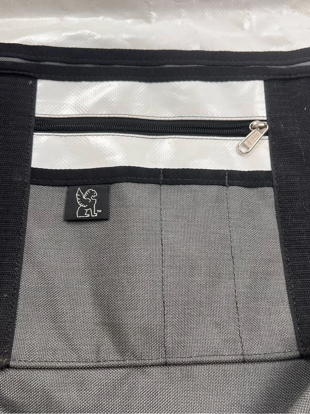 Chrome Industries Messenger Bag Gray/White